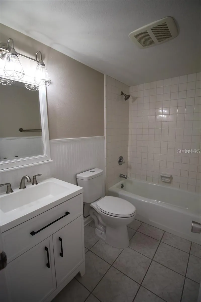 390 S WOODLANDS DRIVE Oldsmar, FL 34677