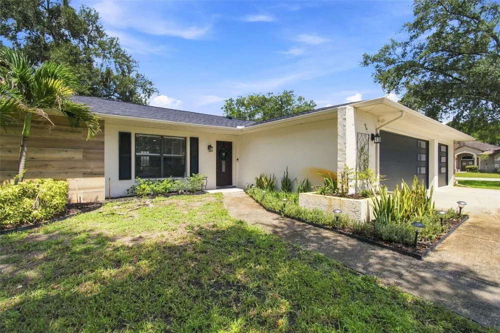 9639 ALVERNON DRIVE New Port Richey, FL 34655