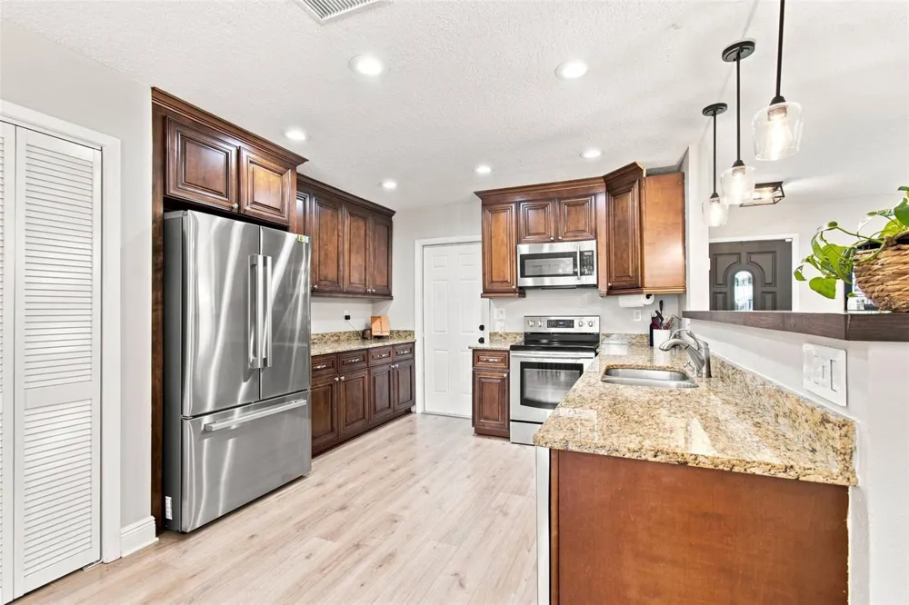 9639 ALVERNON DRIVE New Port Richey, FL 34655