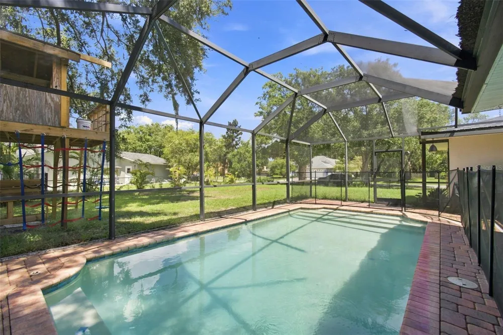 9639 ALVERNON DRIVE New Port Richey, FL 34655
