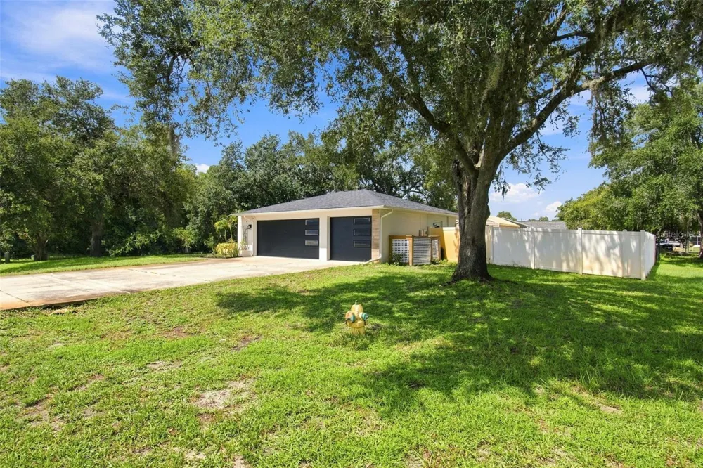 9639 ALVERNON DRIVE New Port Richey, FL 34655