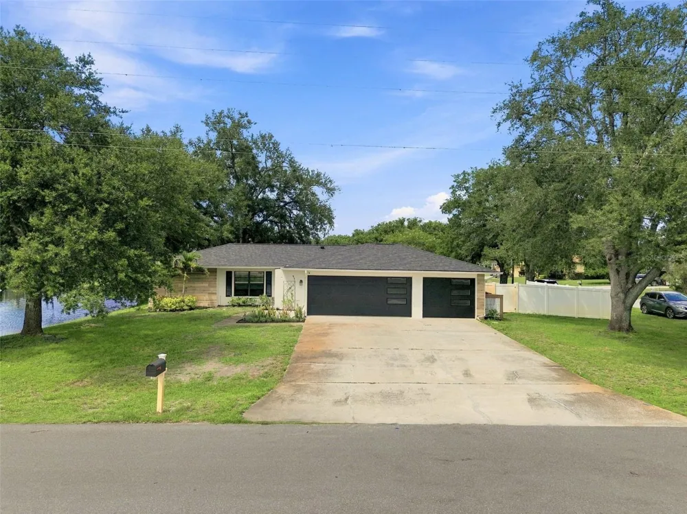 9639 ALVERNON DRIVE New Port Richey, FL 34655