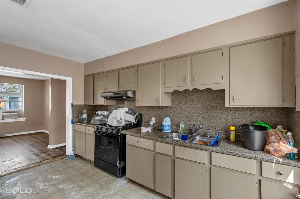 323 Kelly Bossier City, LA 71111