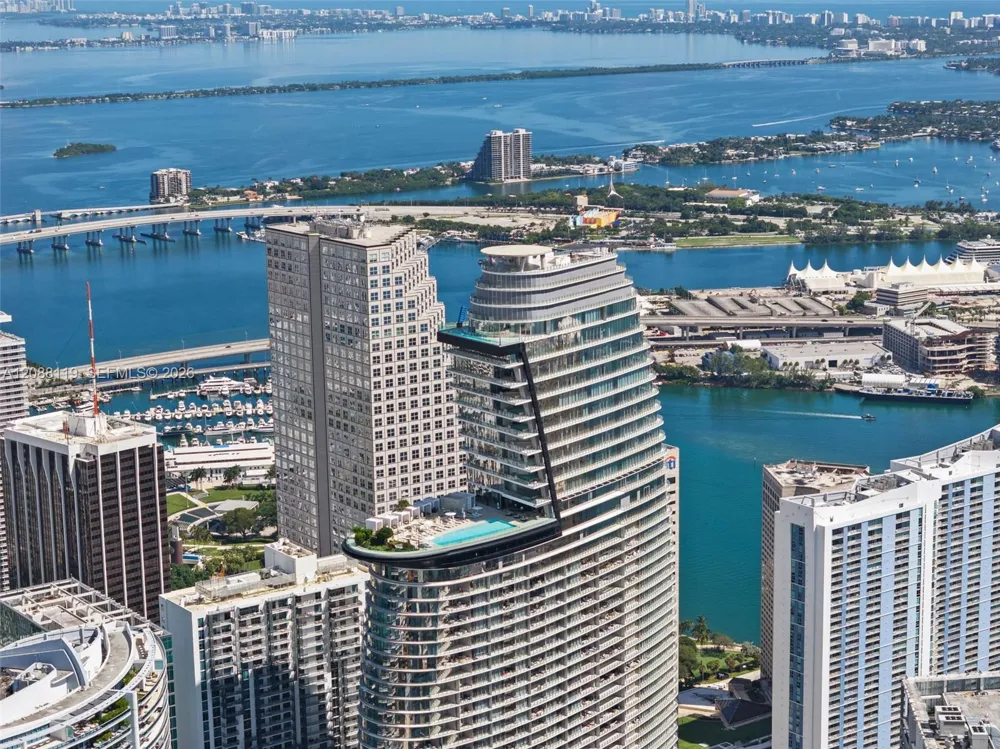 300 Biscayne Boulevard Way #4007W Miami, FL 33131