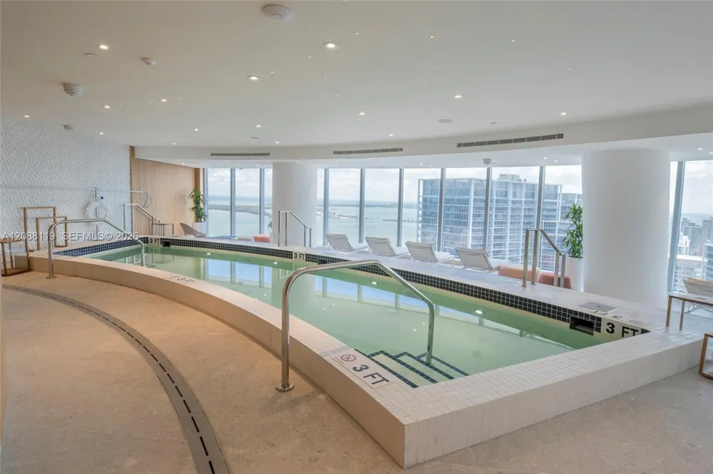 300 Biscayne Boulevard Way #4007W Miami, FL 33131