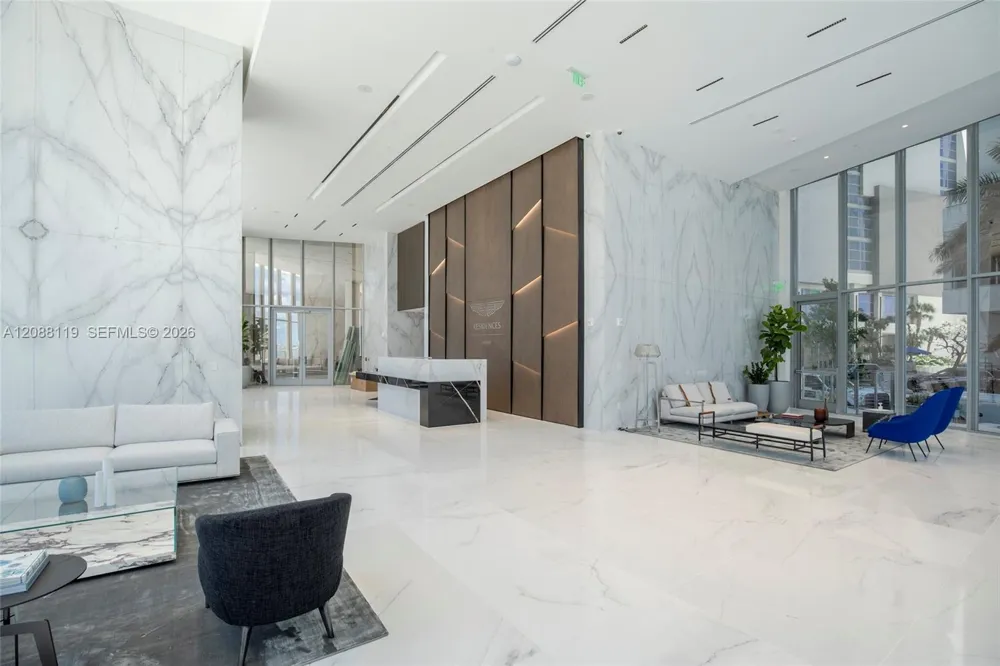 300 Biscayne Boulevard Way #4007W Miami, FL 33131