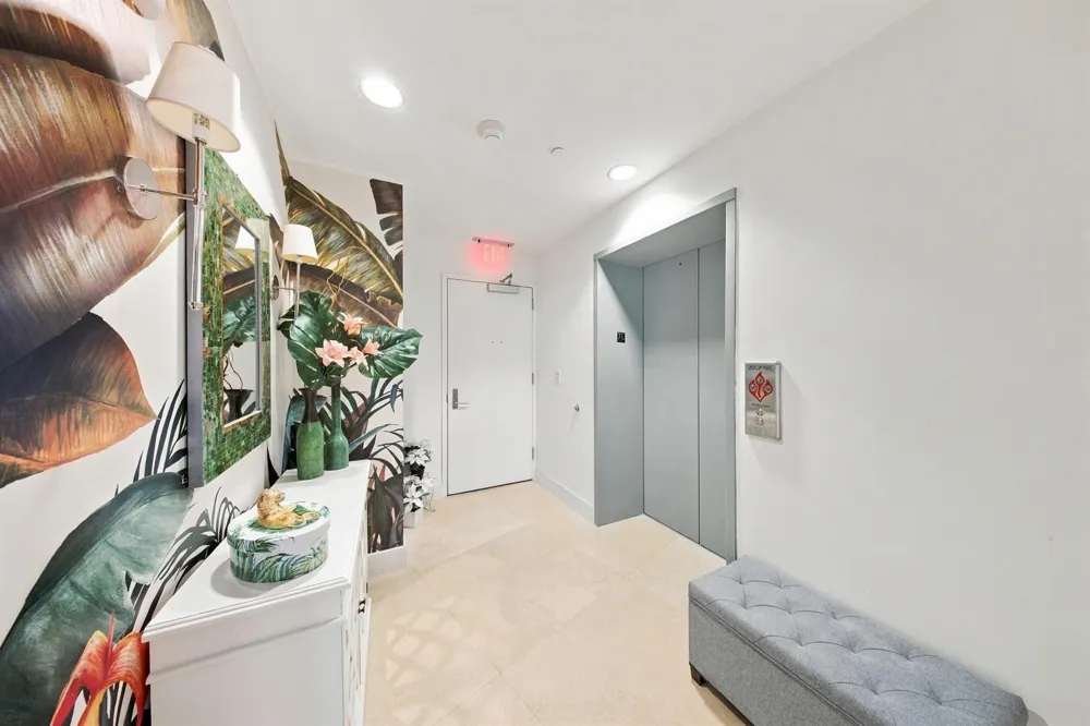 701 Fort Lauderdale Beach Boulevard #704 Fort Lauderdale, FL 33304