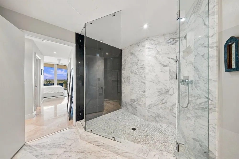 701 Fort Lauderdale Beach Boulevard #704 Fort Lauderdale, FL 33304