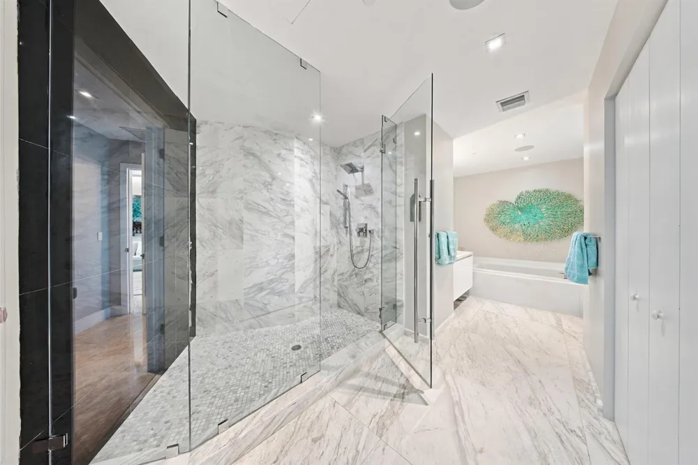 701 Fort Lauderdale Beach Boulevard #704 Fort Lauderdale, FL 33304