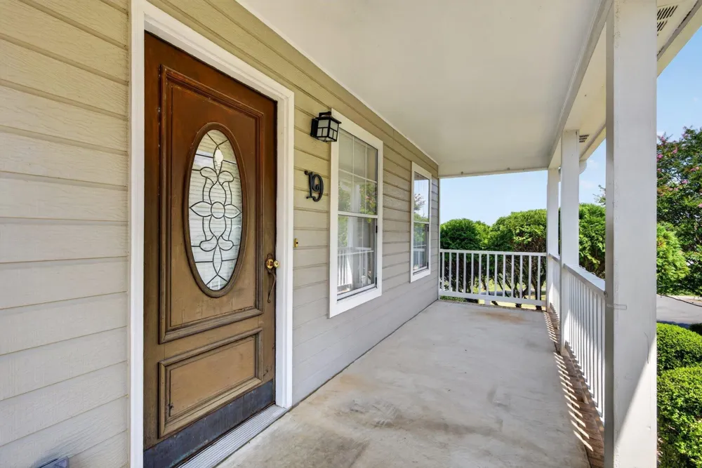 19 Edgewater Drive Ringgold, GA 30736