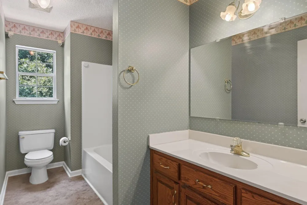 19 Edgewater Drive Ringgold, GA 30736