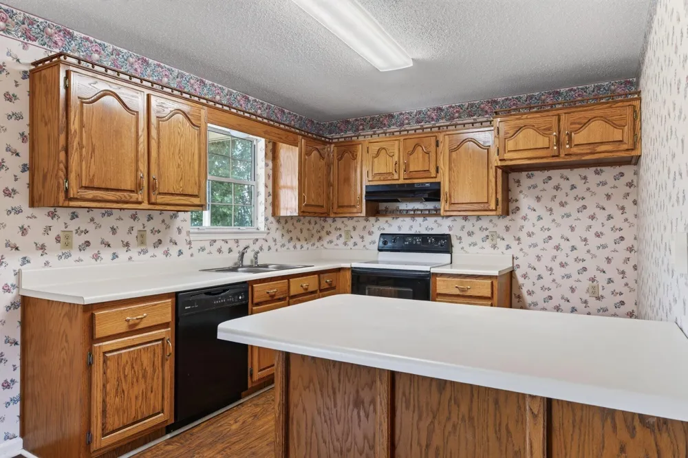 19 Edgewater Drive Ringgold, GA 30736