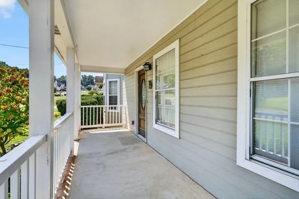 19 Edgewater Drive Ringgold, GA 30736