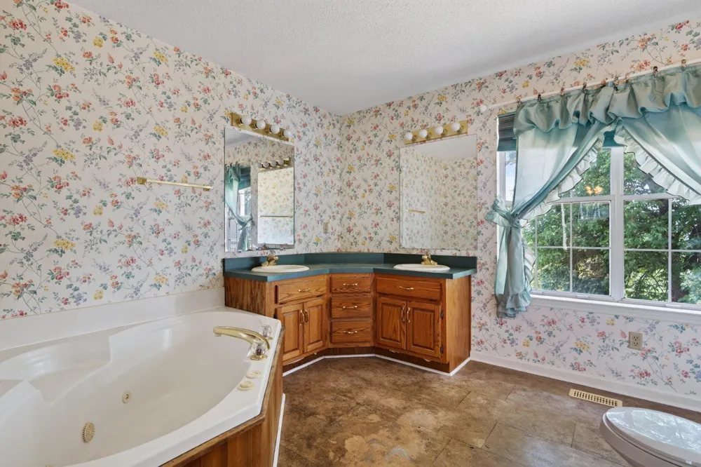 19 Edgewater Drive Ringgold, GA 30736