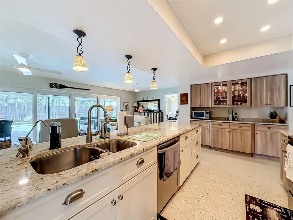 14515 ANCHORAGE CIRCLE Seminole, FL 33776