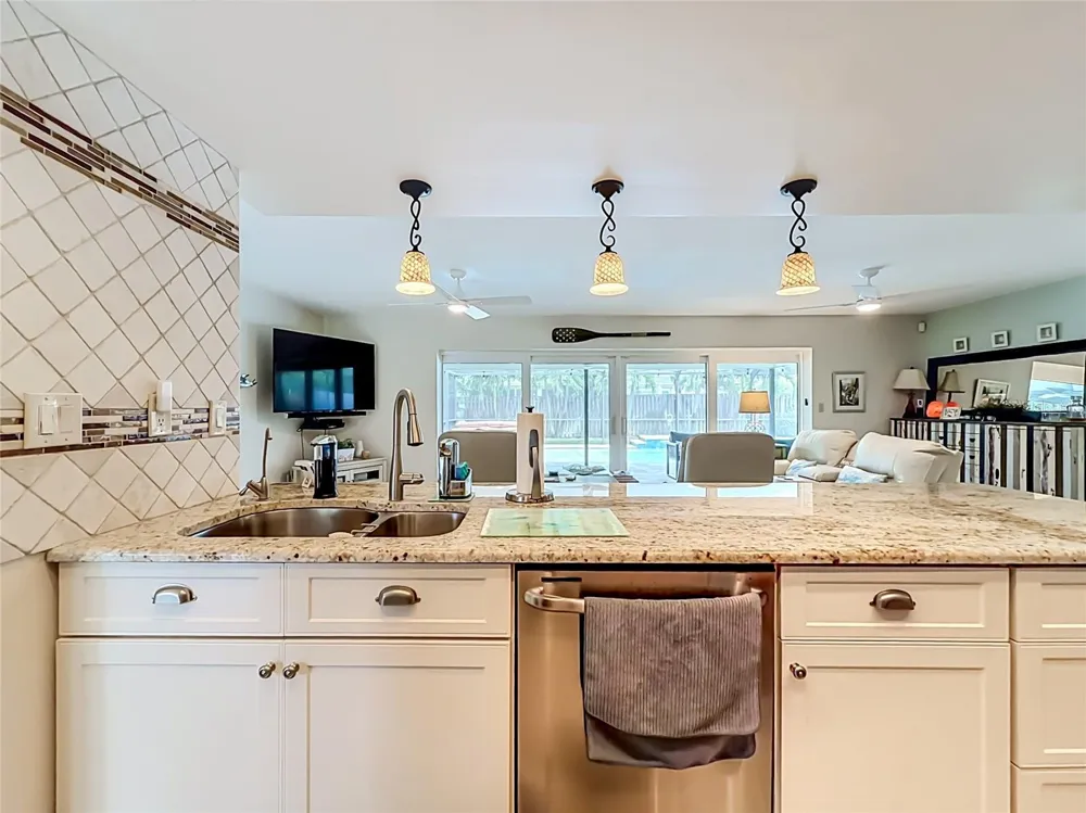 14515 ANCHORAGE CIRCLE Seminole, FL 33776