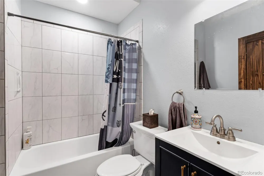 411 Larkspur Lane Westcliffe, CO 81252