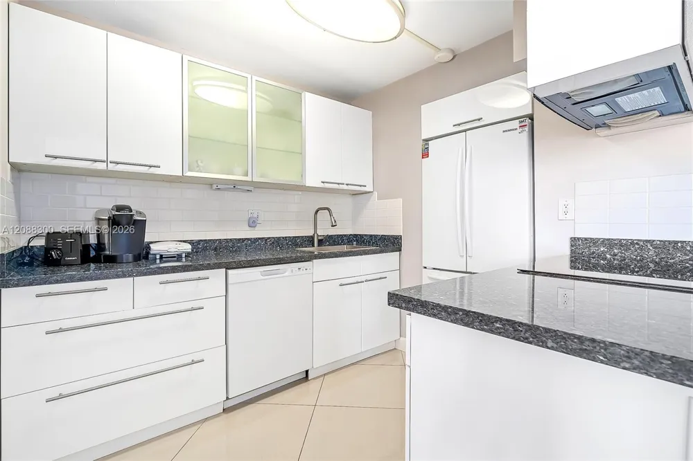 250 174th St #801 Sunny Isles Beach, FL 33160
