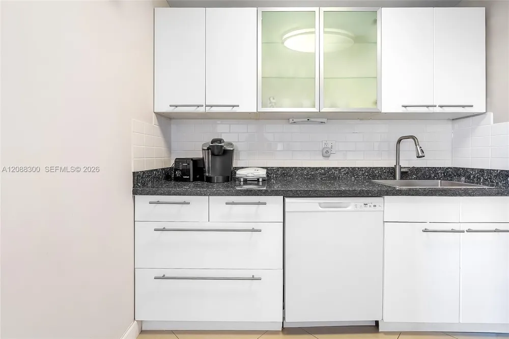 250 174th St #801 Sunny Isles Beach, FL 33160