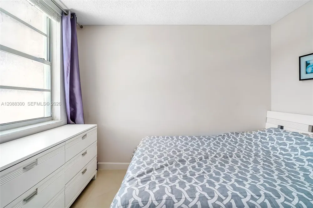 250 174th St #801 Sunny Isles Beach, FL 33160