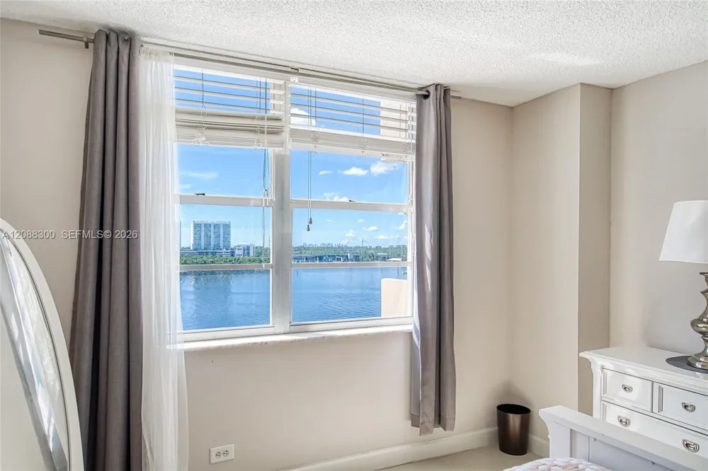 250 174th St #801 Sunny Isles Beach, FL 33160