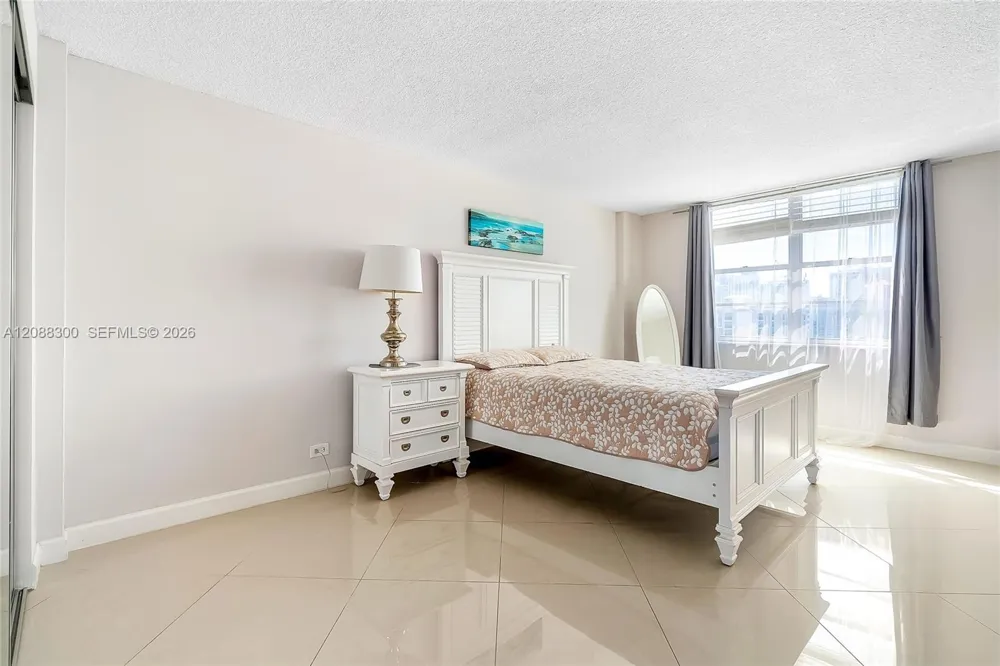 250 174th St #801 Sunny Isles Beach, FL 33160