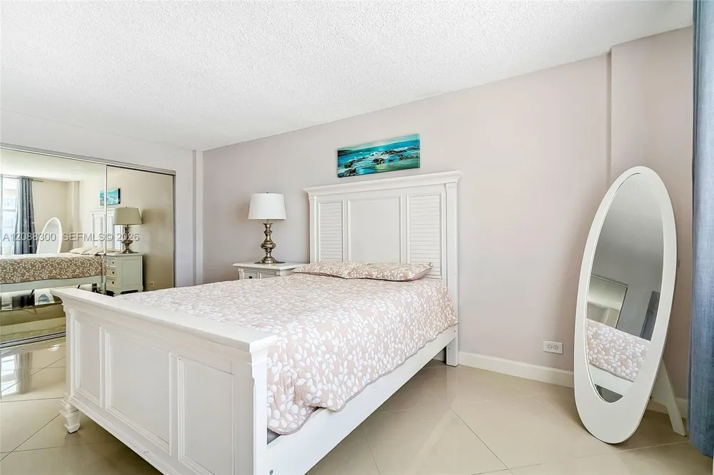 250 174th St #801 Sunny Isles Beach, FL 33160