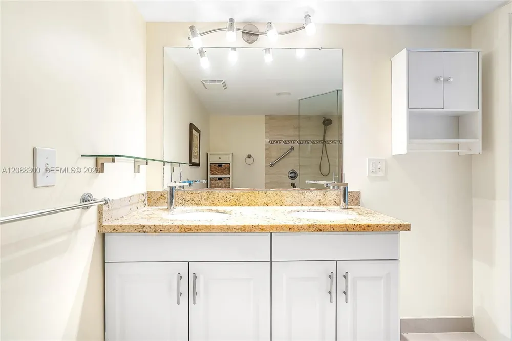 250 174th St #801 Sunny Isles Beach, FL 33160
