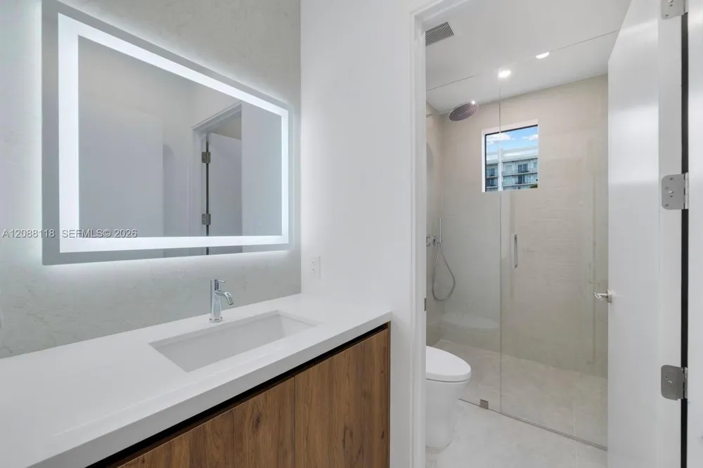 2610 SW 17 St. Miami, FL 33145