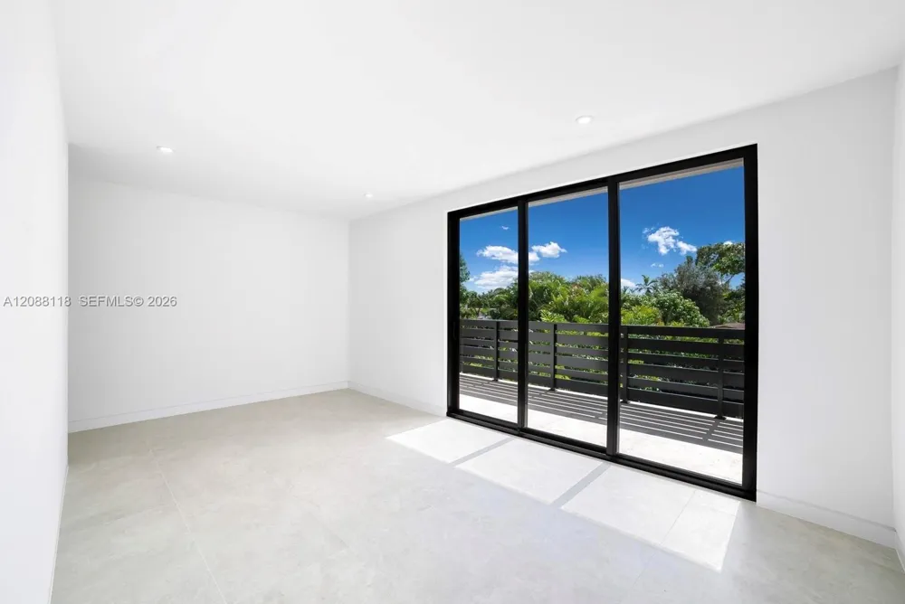 2610 SW 17 St. Miami, FL 33145