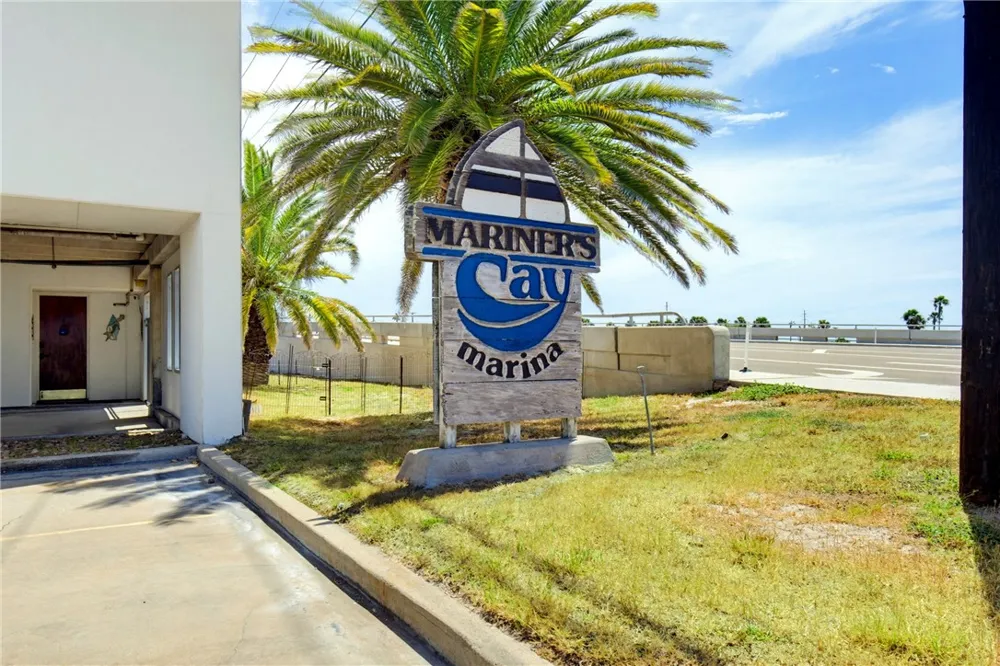 14514 E Cabana Street E #301 Corpus Christi, TX 78418