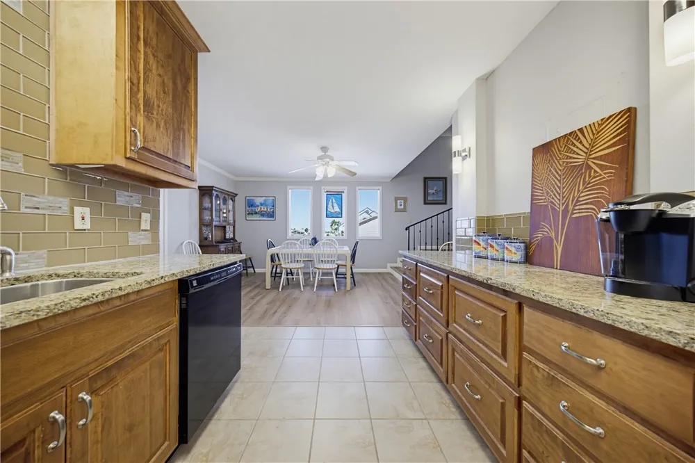 14514 E Cabana Street E #301 Corpus Christi, TX 78418