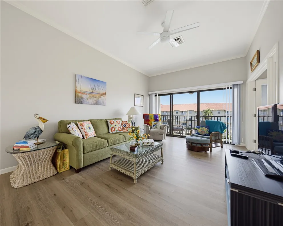 14514 E Cabana Street E #301 Corpus Christi, TX 78418