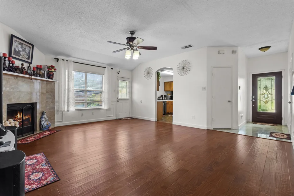 300 Comiskey Court Saginaw, TX 76179