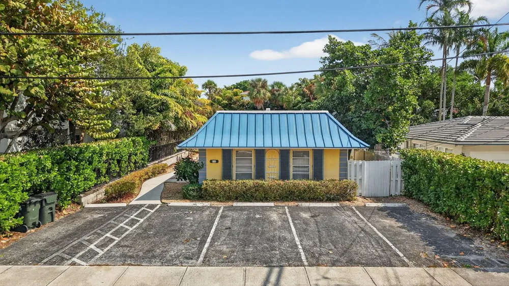 111 SE 7th Avenue #D & C Delray Beach, FL 33483