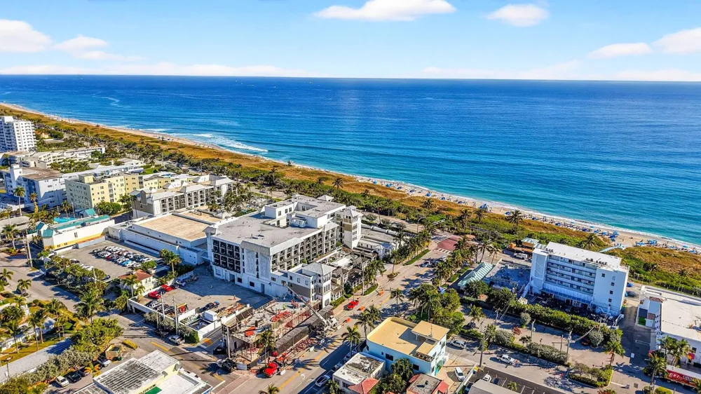 111 SE 7th Avenue #D & C Delray Beach, FL 33483