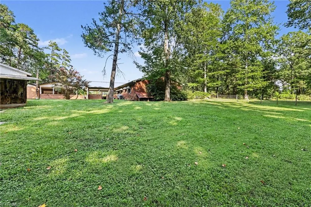 1517 Browers Chapel Road Asheboro, NC 27205