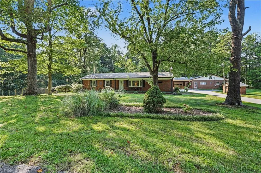 1517 Browers Chapel Road Asheboro, NC 27205