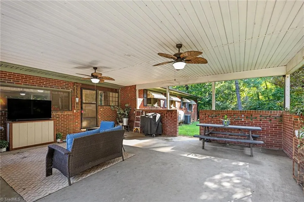 1517 Browers Chapel Road Asheboro, NC 27205