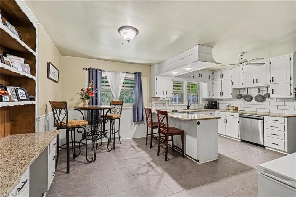 1517 Browers Chapel Road Asheboro, NC 27205