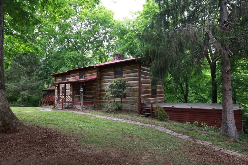 2634 Distillery Rd Greenbrier, TN 37073
