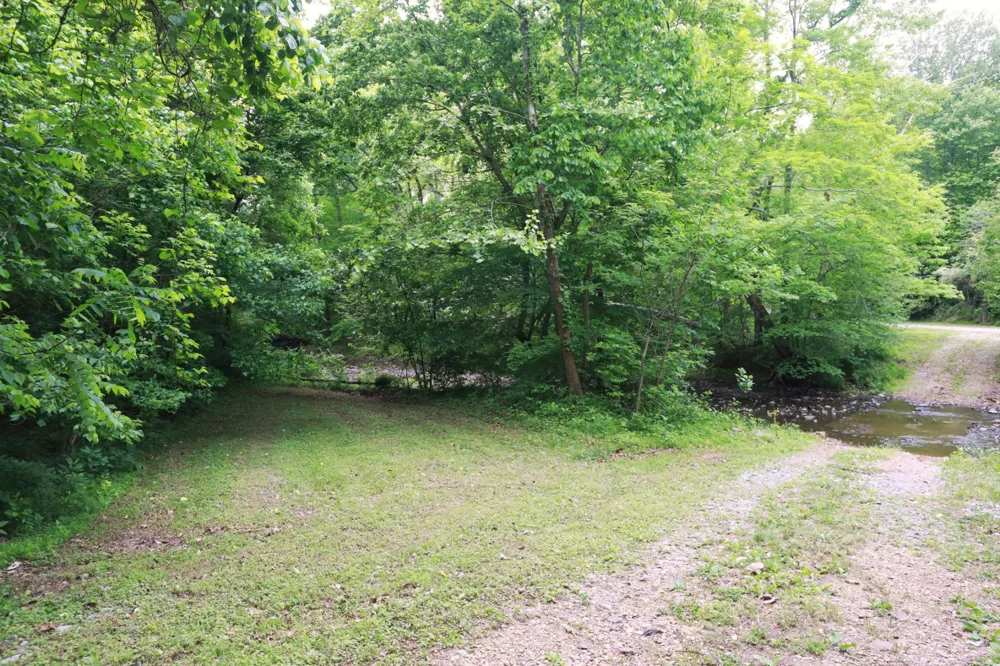 2634 Distillery Rd Greenbrier, TN 37073
