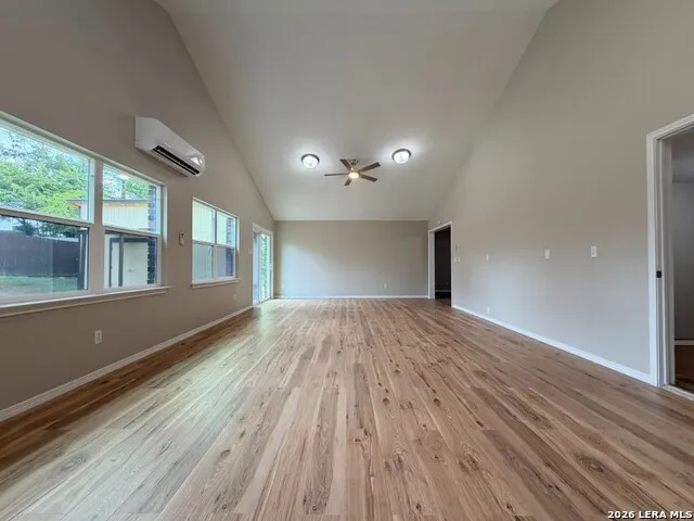 707 BOOTH DR San Antonio, TX 78216