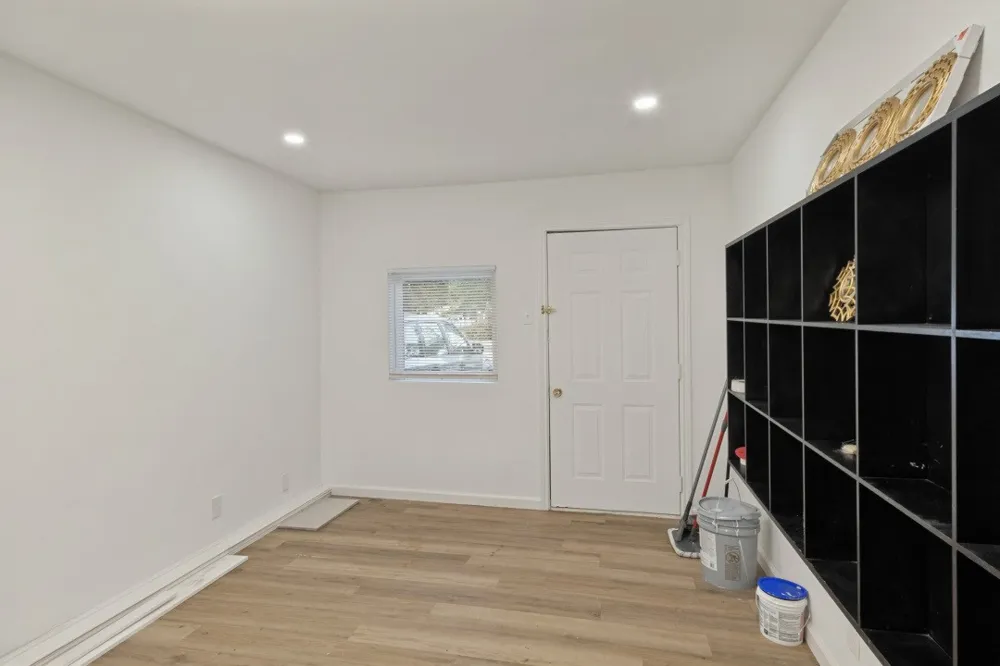 1911 El Capitan Drive Dallas, TX 75228