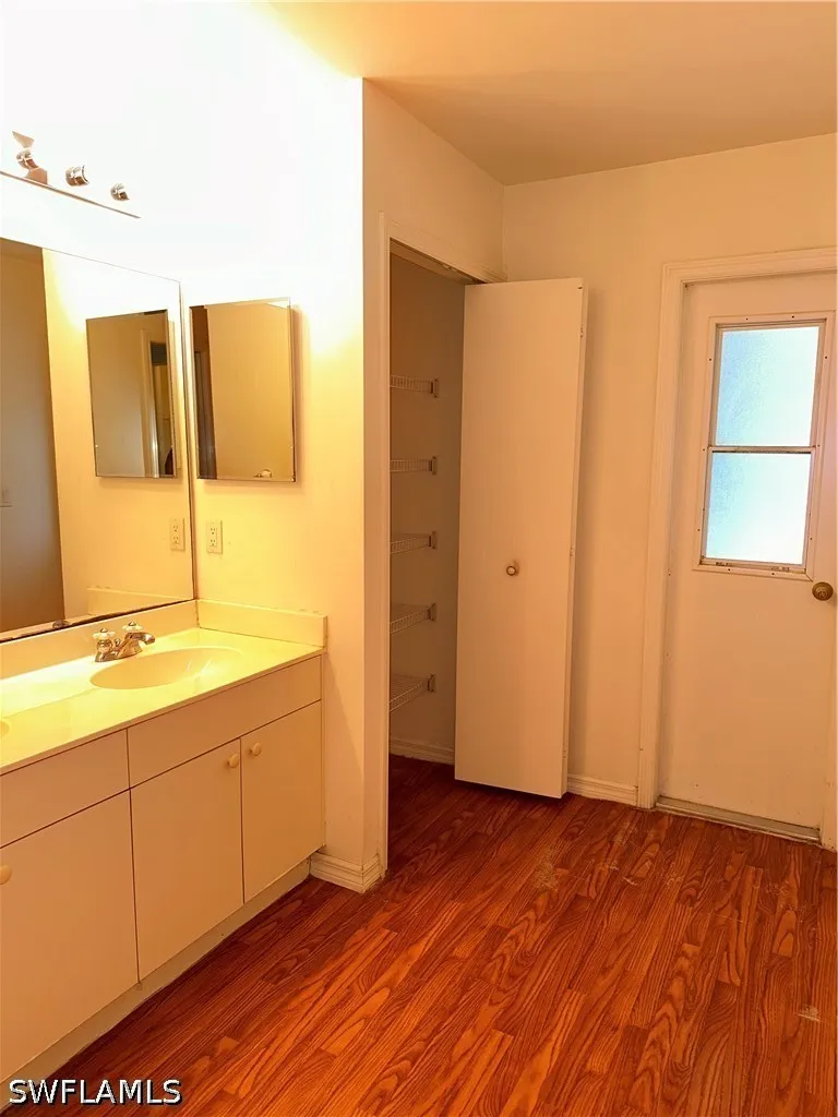45th Avenue NE Naples, FL 34120