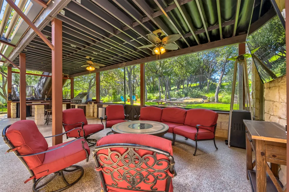 220 Clubhouse Drive Lakeway, TX 78734