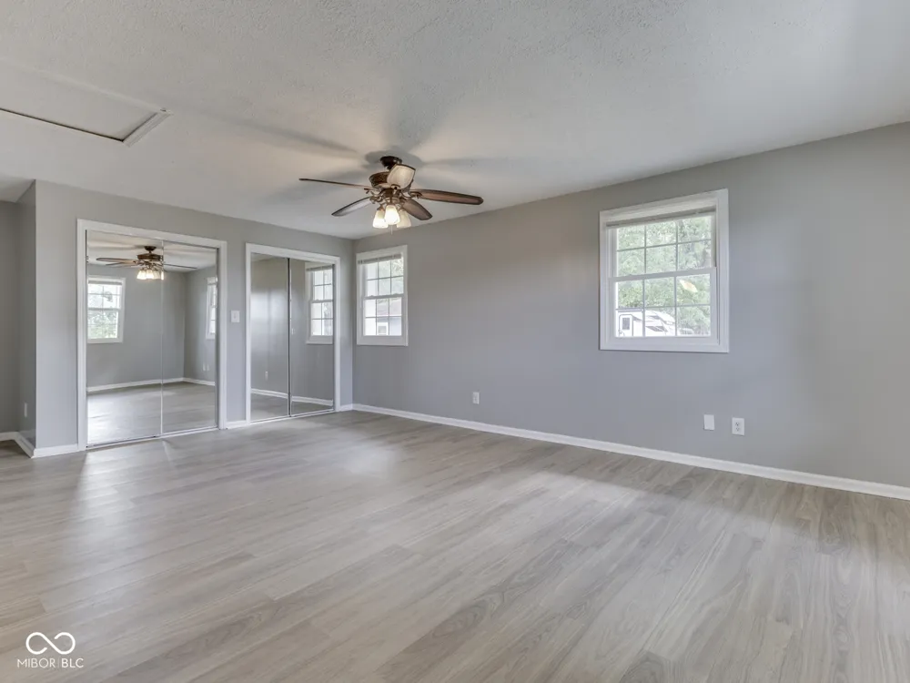 4051 400 ROAD W Bargersville, IN 46106