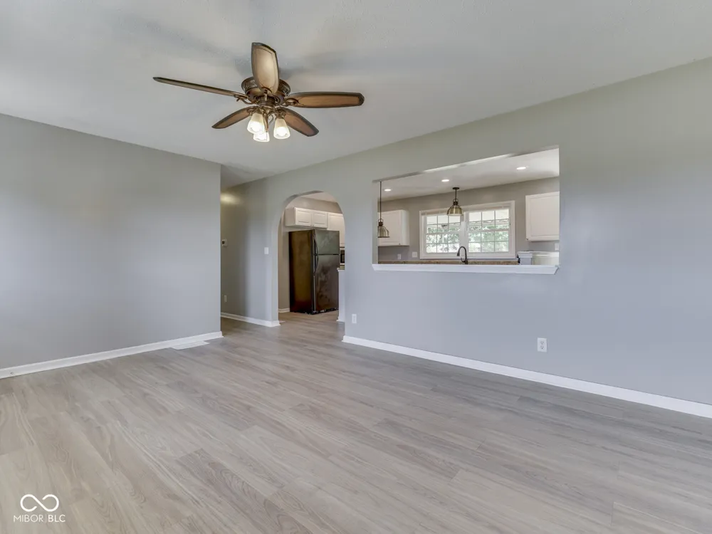 4051 400 ROAD W Bargersville, IN 46106