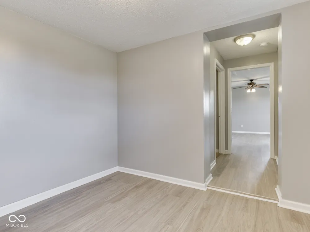 4051 400 ROAD W Bargersville, IN 46106
