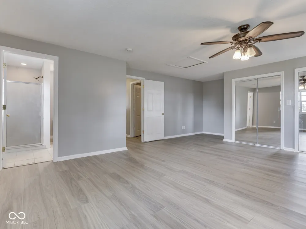 4051 400 ROAD W Bargersville, IN 46106